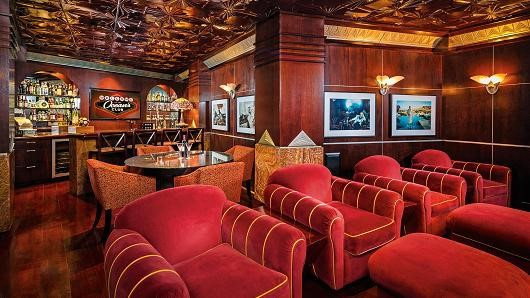 Thiết kế mang phong cách retro bên trong The Oceans Club.