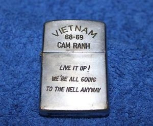 "Sống vui lên! Đằng nào mà chúng ta chả xuống địa ngục với nhau hết", một người lính đóng quân tại Cam Ranh tự động viên mình.
