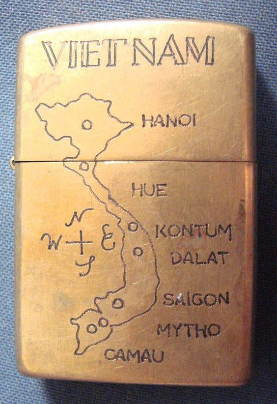 ...hay với bản đồ chi tiết của dải đất hình chữ S, với đầy đủ địa danh hành chính...