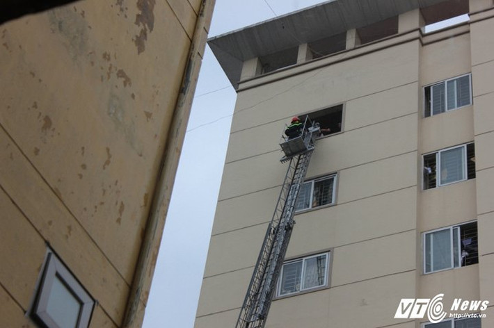 Tiếp cận qua từng tầng.