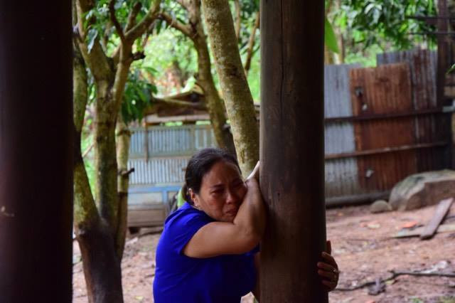 Nguồn tin của VietNamNet cho biết, những người tìm được nơi máy bay rơi đầu tiên là dân bản địa. Trong bán kính khoảng 5m, vi trí máy bay rơi ở giữa sườn núi Một chiến sỹ trong Đại đội tìm đc máy bay rơi cho biết, toàn bộ Đại đội Công binh 46 của Bộ CHQS tỉnh BR-VT được huy động. Xung quanh vị trí máy bay rơi vỡ vụn là thi thể của 3 chiến sỹ.