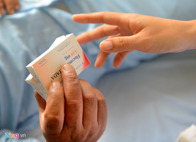 Từ lâu, nhiều người đã coi HIV là một căn bệnh đáng sợ, vô phương cứu chữa và có thể reo rắc cái chết cho những người xung quanh. Thực tế, những bệnh nhân H được điều trị hoàn toàn có thể sống đến cuối đời với tuổi thọ rất cao. Họ không mang án tử cận kề như các trường hợp mắc các căn bệnh khác phổ biến hiện nay như ung thư, tiểu đường, cao huyết áp...
