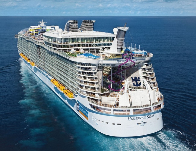 Harmony of the Seas là con tàu mới nhất của hãng du lịch cao cấp Royal Caribbean International.