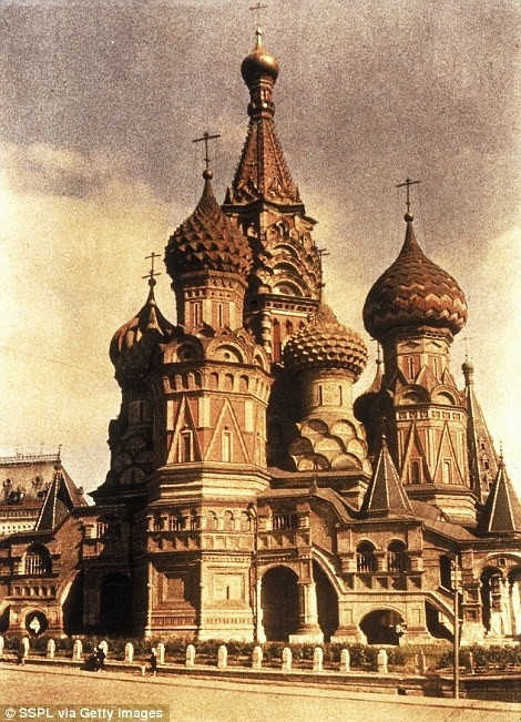 Nhà thờ St Vasily ở Moscow năm 1934 (Ảnh: Getty)