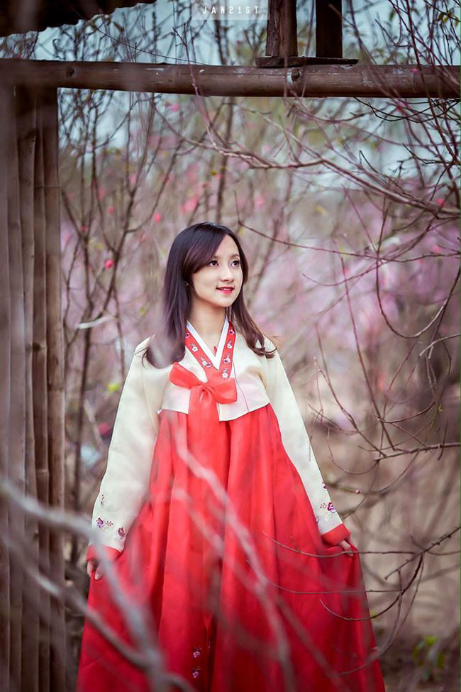 "Đối với anh ấy, gia đình luôn ở hàng đầu. Những câu hỏi han rất bình dị của anh như "Em có mệt không?" khiến mình rất ấm áp", Quỳnh Như tỏ rõ niềm hạnh phúc.