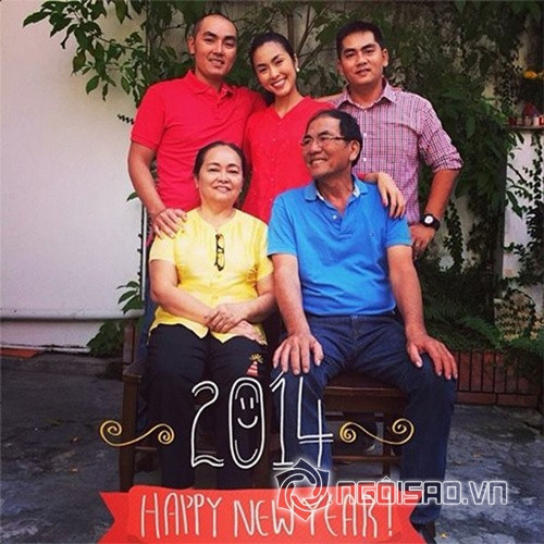Tăng Thanh Hà đón Tết cùng gia đình năm 2014.