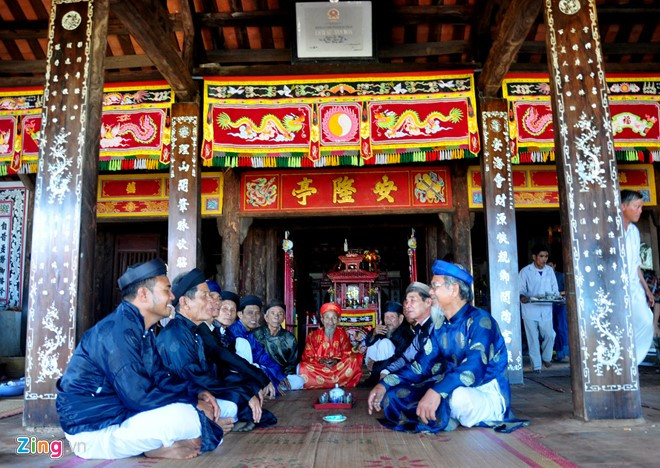 Sở Văn hóa, Thể thao và Du lịch Quảng Ngãi kêu gọi các đơn vị lữ hành trong nước hợp tác với các tộc họ ở huyện đảo Lý Sơn, đưa du khách trong nước và quốc tế tham quan hệ thống nhà cổ theo mô hình du lịch cộng đồng, nhằm nâng cao thu nhập cho người dân địa phương.