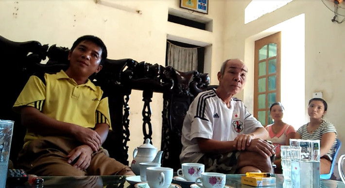 Nguyễn Văn Dũng bỏ nghề khoan đá trên đỉnh trời, sau khi tận mắt chứng kiến cái chết của em trai mình là Nguyễn Văn Tùng.