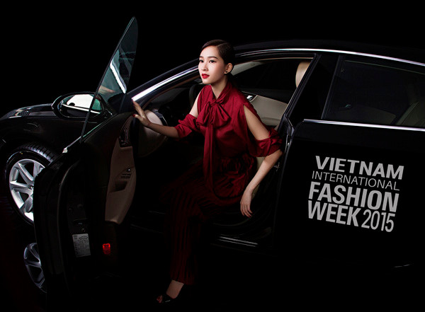 Thu Thảo trong thiết kế của Huyền Nguyễn.