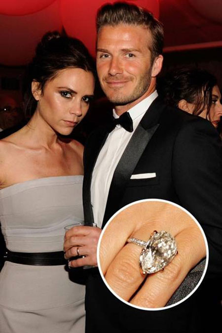 Nhẫn đính hôn của Victoria Beckham có giá 250.000 USD (tương đương hơn 5 tỷ đồng).