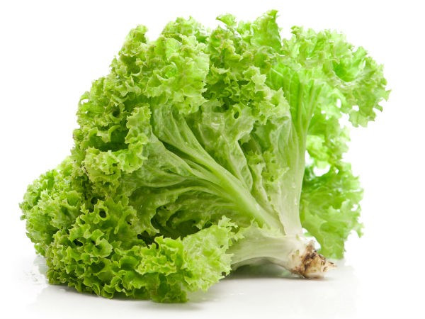 5. Rau xà lách chứa 94% là nước và cũng rất giàu vitamin A. Ăn rau xà lách vào mùa hè giúp ngăn ngừa đột quỵ do nhiệt và làm mát các cơ quan trong cơ thể. Ảnh: Boldsky.