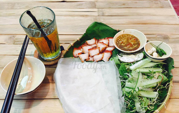 Dưới đây là hình ảnh các món ăn trong quán Cơm quê Mười khó của Trường Giang đang được rất nhiều khách hàng truyền tay.