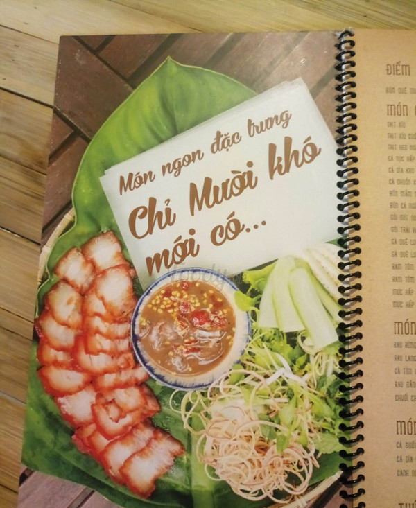 Theo giới thiệu, menu gồm những món ngon chỉ quán cơm quê Mười khó mới có.