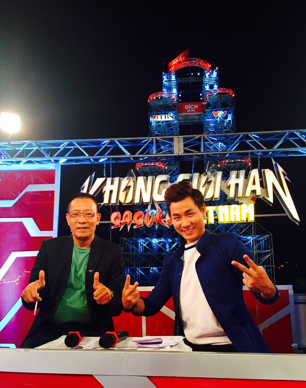 Đúng như nhận xét của con trai - MC Lại Bắc Hải Đăng: "Bố tôi vẫn còn rất trẻ". MC Lại Văn Sâm vẫn giữ được phong độ như những ngày còn dẫn SV96.