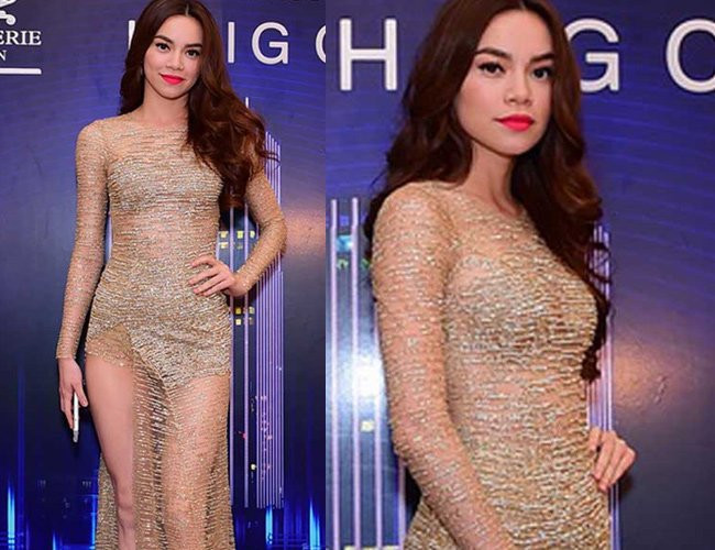 Khi sang Mỹ biểu diễn mùa hè vừa qua, Hà Hồ tiếp tục chọn một chiếc váy từ chất liệu ren, xẻ cao táo bạo. Trang phục này khiến cô khá khép nép khi chụp ảnh để tránh "tai nạn" đáng tiếc.