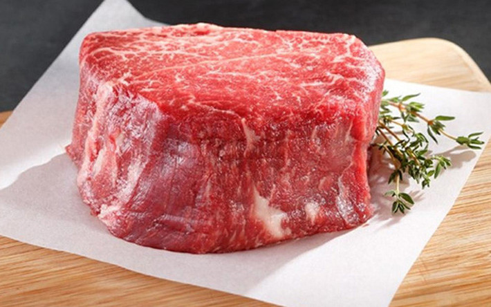 Nhà hàng Nhật Bản niêm yết giá món bít tết Charbroiled Kobe là 258 USD.
