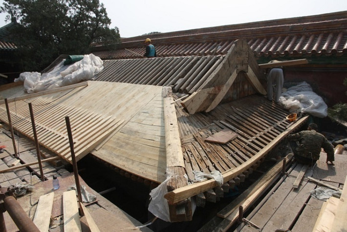 Dự án trùng tu “Khu vườn Càn Long” được thực hiện dưới sự hợp tác của Bảo tàng Cố Cung Bắc Kinh và Quỹ di sản Thế giới (WMF) bắt đầu vào năm 2002 và dự kiến hoàn công vào năm 2019 với mức kinh phí lên tới 25 triệu đô-la.