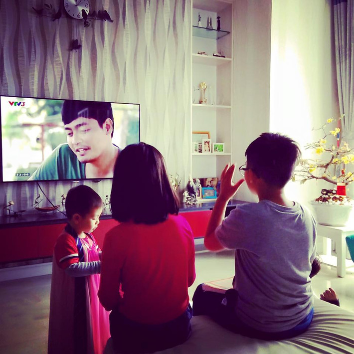 Hoàng Bách cũng hay cho bé Tê Giác đến nhà chơi cùng bé Bo.