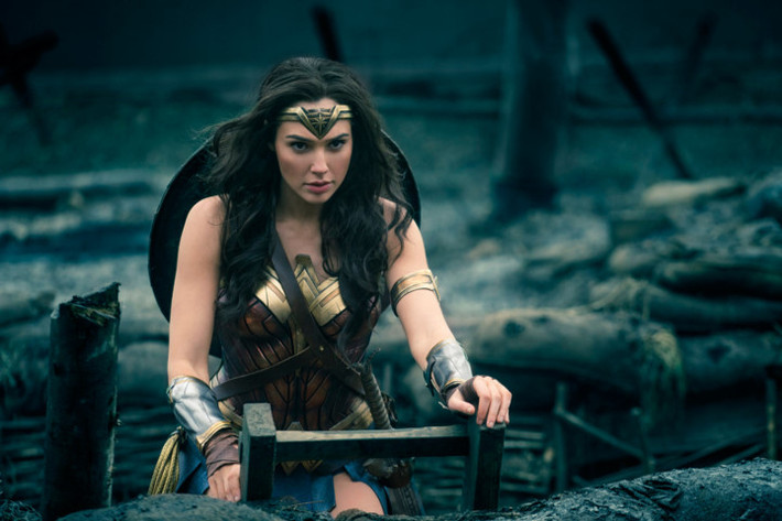 Kể từ màn chào sân thành công rực rỡ ấy, cô đã được hãng phim Warner Bros cùng DC tin tưởng và lựa chọn là diễn viên chính cho các phần phim riêng của "Wonder Woman" cũng như các siêu phẩm tiếp theo của vũ trụ điện ảnh DC.