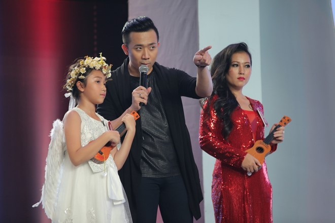 Khách mời và đội chủ nhà sẽ trải qua năm vòng thi để chọn ra một người bí ẩn trong nhóm năm người. Ở tập này, những thử thách mạo hiểm hứa hẹn sẽ làm thót tim người xem. Tập hai chương trình Người bí ẩn sẽ được phát sóng tối 19/3 trên HTV7.