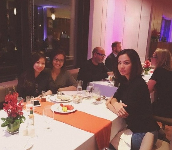 Chia tay chồng cũ siêu mẫu Ngọc Thúy và chồng - luật sư Trường - đã có chung một bé trai. Cả hai quen nhau vào tháng 9/2010 và chính thức yêu nhau vào 1/2011. Sau khi con trai chúng được 4 tuổi, họ mới chính thức kết hôn.
