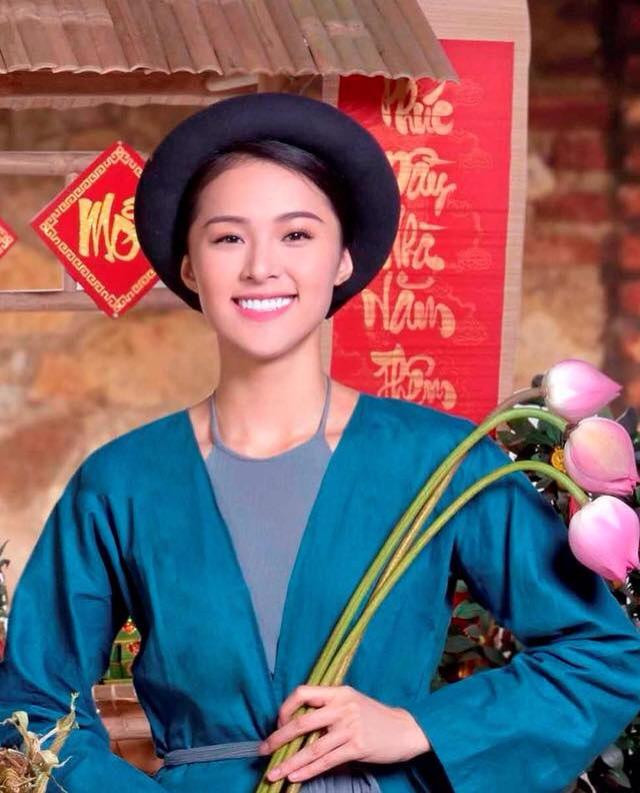 Hạ Vi - bạn gái Cường Đô la xinh đẹp khi hóa thân thành cô thôn nữ.