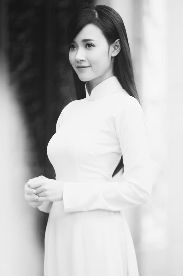 Midu tiết lộ lý do quay lại với Phan Thành “Trời không thể lạnh mãi. Người không thể buồn hoài. Xuân đến rồi, thôi thì vô tư mà vui sống!”.