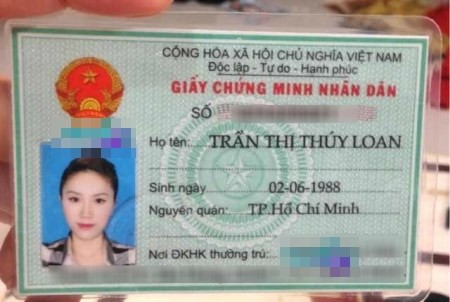 Ca sĩ Bảo Thy tên thật là Trần Thị Thúy Loan, đôi khi fan hâm mộ gọi cô là Lona - 1 sự sắp xếp chữ cái ngược lại nhưng khá "tây".