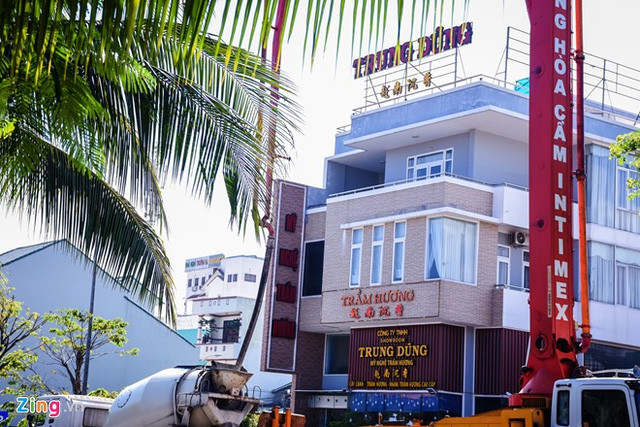Sau khi xây khách sạn ở sát sân bay, họ chỉ đón tiếp khách du lịch người Trung Quốc. Còn các cá nhân người Việt vào đây thì nhân viên đều đưa ra lý do hết phòng.