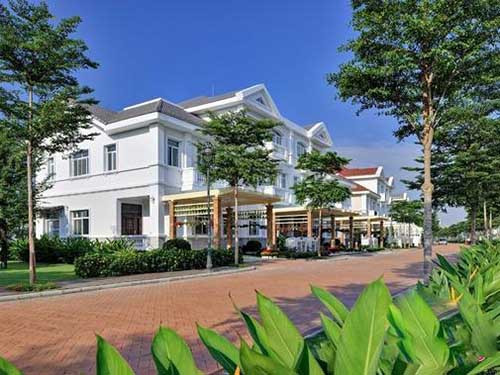 Mới đây, trên trang cá nhân của Thúy Diễm còn khoe 2 người đã có nhà mới. Đó là một căn hộ cao cấp tại một khu chung cư sang chảnh ở quận 7. Số tiền tậu được ăn hộ ở đây chắc chắn ít nhất cũng phải có giá vài tỷ đồng.