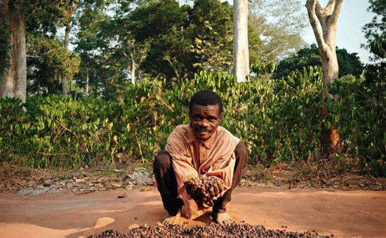 7. Tộc người lùn nhất thế giới Tộc người nhỏ bé này cư trú ở phía Tây Bangladesh, chiều cao của họ không quá 1m.