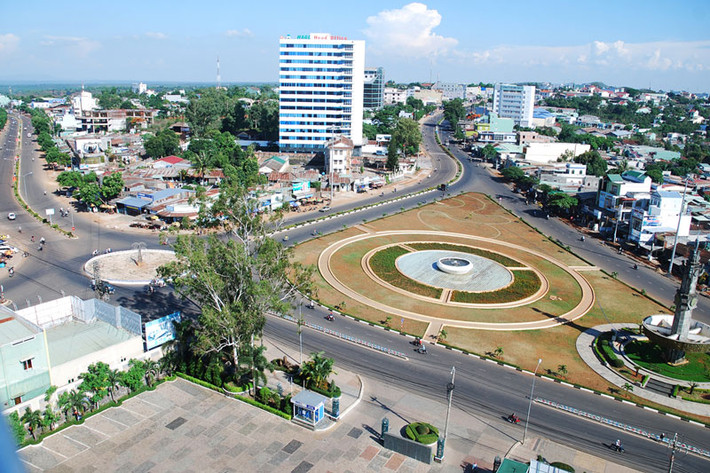 1. Gia Lai. Diện tích: 15.536,9 km2.