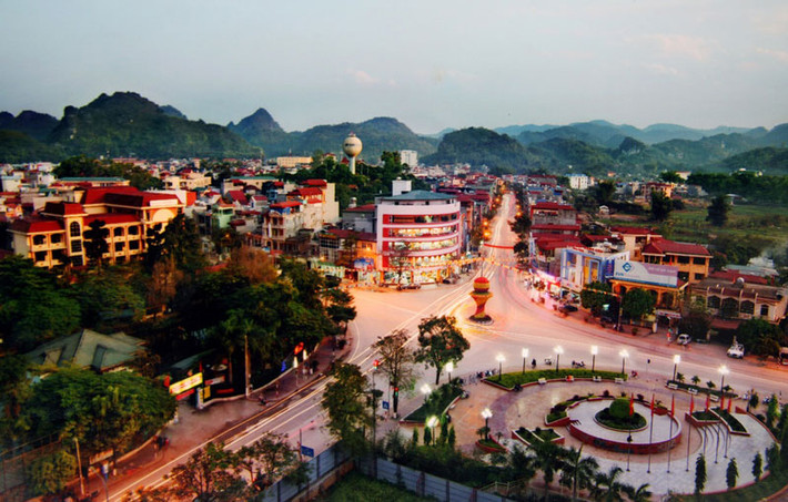 3. Sơn La. Diện tích: 14.174,4 km2.