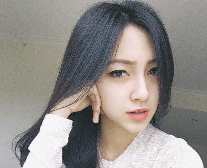 Jessie Luong: Nổi tiếng nhờ bộ ảnh chụp được đăng tải trên diễn đàn dành cho giới trẻ, 9X người Mỹ gốc Việt thu hút sự quan tâm của dân mạng nhờ gương mặt V-line thanh tú, vóc dáng chuẩn cùng đôi mắt sắc sảo. Jessie hiện có 20.000 lượt theo dõi trên Facebook. Ảnh: FBNV.