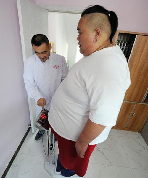 Kể từ khi béo lên, lượng thức ăn của Lý Siêu rất lớn, bắt nguồn từ việc tổn thương tình cảm khiến các yếu tố tâm lý rối loạn, cuối cùng dẫn đến rối loạn hệ thống nội tiết và thần kinh khiến anh luôn cảm thấy đói, ăn không biết no. Theo chia sẻ, có lần Lý Siêu một mình ăn hết nửa con cừu.