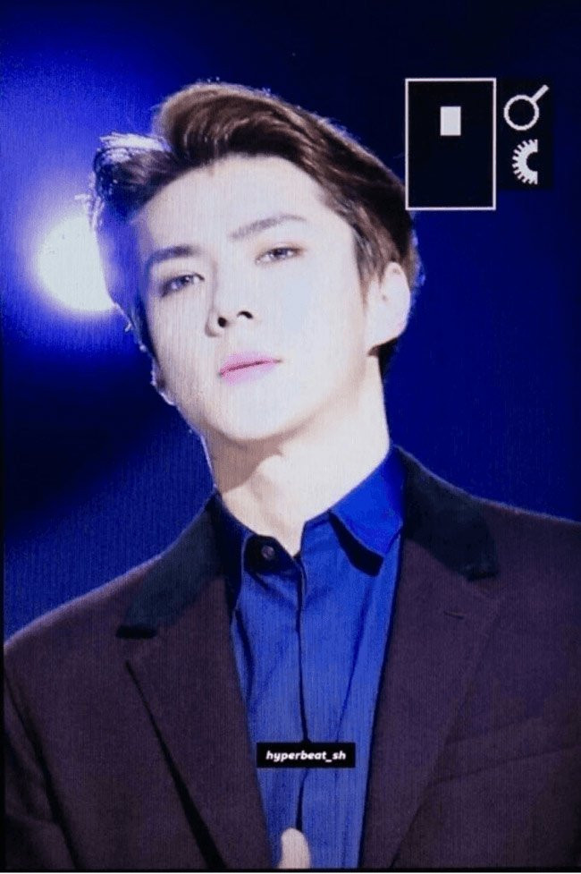Se Hun nhóm EXO vẫn nổi tiếng vì vẻ ngoài điển trai, gương mặt baby và làn da trắng sứ.