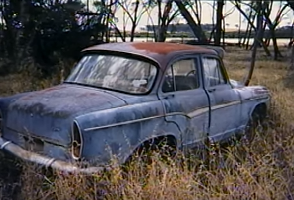 Để tái hiện vụ tai nạn, Rusty phải tìm loại xe Simca đời 1963, loại xe mà John sử dụng (trong ảnh) khi án mạng xảy ra. Chiếc xe của John đã hỏng, song Rusty tìm được 3 chiếc cùng loại vẫn hoạt động bình thường. Họ cũng tìm ra một xe Holden đời 1963, loại ôtô mà tên giết người hàng loạt Eric Edgar Cooke nói rằng hắn đã sử dụng để giết Rosemary. Nhưng cảnh sát không tin câu chuyện của Eric vì họ không thấy bất kỳ dấu vết nào trên kính chắn gió phía trước của xe. Theo họ, nếu thực sự Eric đâm cô gái từ phía sau, cơ thể nạn nhân sẽ đập vào kính chắn gió, gây nên vết nứt hoặc làm vỡ kính.