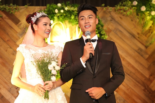 Kỳ Hân cũng không thành công đường sự nghiệp như Ngọc Trinh nhưng cô lại sớm yên bề gia thất với Mạc Hồng Quân.