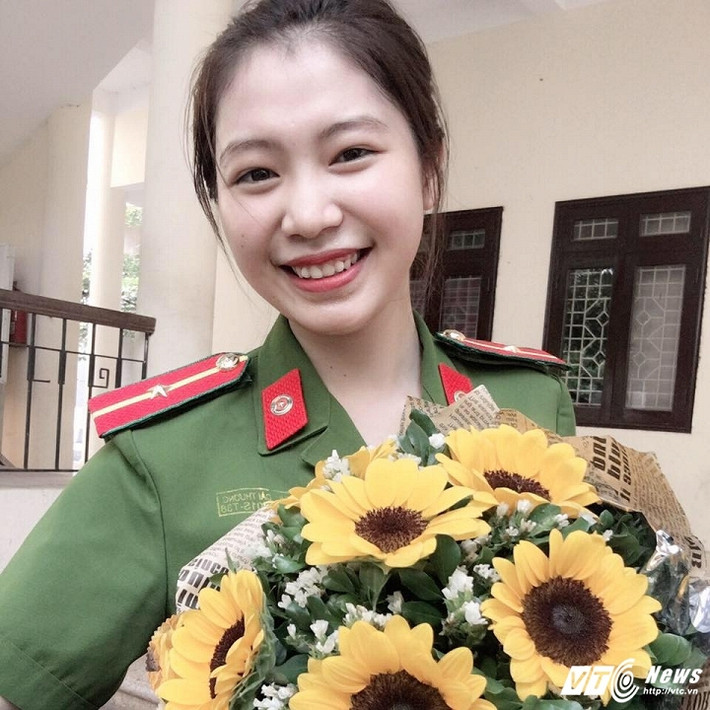 Tại buổi vinh danh, 55 học viên tiêu biểu trong số 1.197 học viên giỏi, tại các trường Công an nhân dân đã được Thượng tướng Nguyễn Văn Thành (Thứ trưởng Bộ Công an) trao tặng bằng khen. Những học viên này đều tốt nghiệp năm học 2015 - 2016. Được biết, đây đều là những học viên tiêu biểu nhất về mọi mặt, có lập trường tư tưởng, bản lĩnh chính trị vững vàng, có tinh thần vượt khó, có động cơ, thái độ học tập đúng đắn. Các học viên này cũng đã hoàn thành xuất sắc mọi nhiệm vụ được giao.