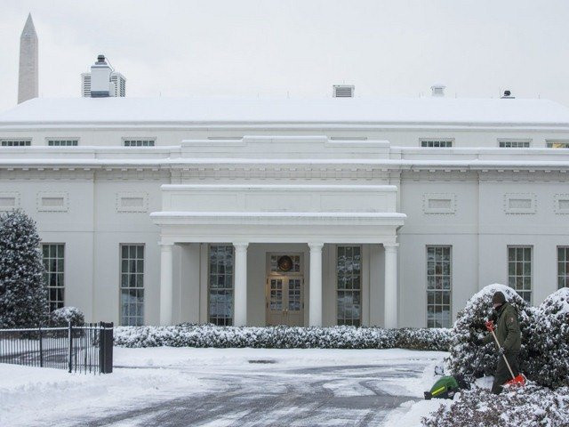 Bên ngoài khối nhà West Wing.