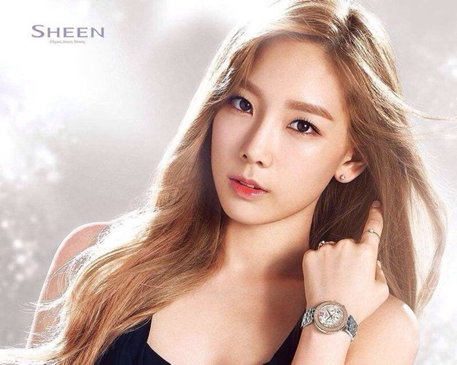 Taeyeon (SNSD) xếp vị trí thứ 8. Cô là thành viên giàu nhất SNSD hiện nay. Ngoài ca hát, quảng cáo, cô có nguồn thu lớn từ các ca khúc do mình sáng tác. Cô sở hữu khu biệt thự cao cấp và nhiều xe sang.