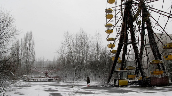 Pripyat, Ukraine: Thành phố Pripyat là nơi sinh sống của 49.000 người cho tới khi toàn bộ dân chúng phải di tản sau thảm họa hạt nhân Chernobyl năm 1986. Thành phố ma này đã bị thiên nhiên xâm lấn và trở thành một điểm tham quan hút khách. Ảnh: Unknownworld.