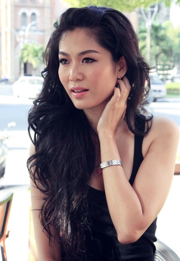 Nguyễn Thu ThủyHoa hậu Việt Nam 1994 Nguyễn Thu Thủy được xem là một người đẹp toàn diện về nhan sắc lẫn trình độ học vấn khi xuất thân từ một gia đình có truyền thống tri thức. Sau khi đăng quang, người không đi theo con đường nghệ thuật mà tiếp tục du học, sau đó làm kinh doanh.