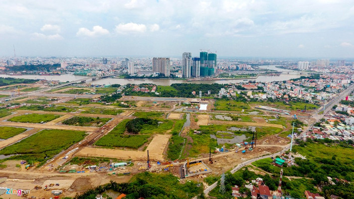 Nhà dân hai bên đường Lương Định Của đã được giải tỏa giao mặt bằng cho chủ đầu tư. Theo Ban bồi thường giải phóng mặt bằng quận 2, đến tháng 6/2016 đã chi bồi thường hỗ trợ được 14.347/14.352 hồ sơ (đạt tỷ lệ 99,97%), với diện tích 715,9866/719,9208 ha (đạt tỷ lệ 99,45%).