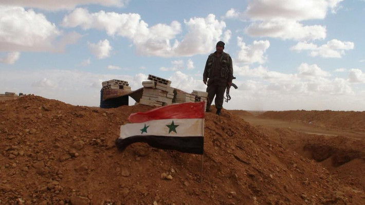Khi được hỏi về mối quan hệ hiện tại giữa lực lượng Quân đội Syria và Trung Quốc, Đại sứ Qianjin cho biết: “Syria và Trung Quốc vẫn tiếp tục hợp tác chặt chẽ trong cuộc chiến chống chủ nghĩa khủng bố”. Ảnh: AMN.