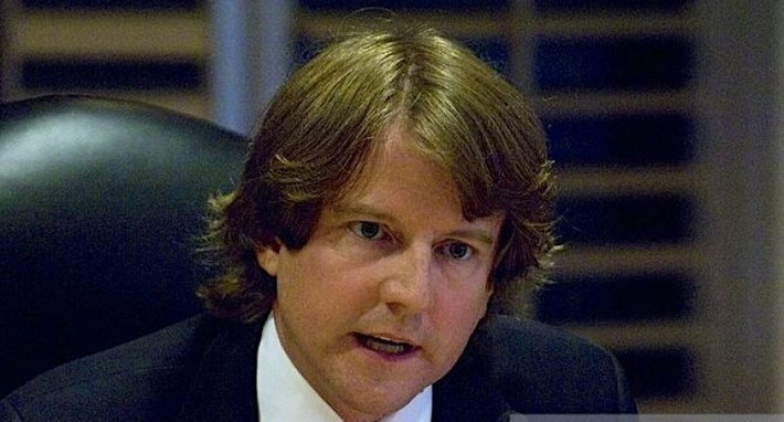 Trước đây, Cố vấn pháp lý Nhà Trắng Don McGahn từng theo học tại Học viện Hải quân Mỹ trước khi chuyển tới Đại học Notre Dame. Ảnh: RawStory.