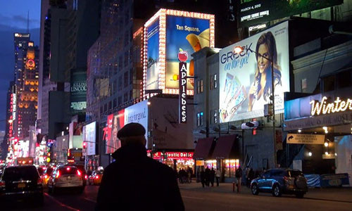 New York là một thành phố sôi động và phát triển. Người dân ở đây hầu như không ngủ vào ban đêm.
