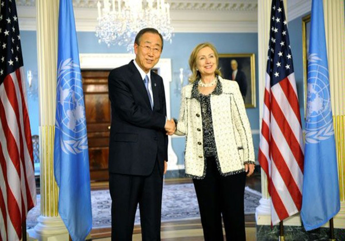 Forbes từng bình chọn cựu Tổng thư ký Liên Hợp Quốc Ban Ki Moon (trái), người Hàn Quốc, là người đàn ông quyền lực nhất thế giới. Ảnh: NF.