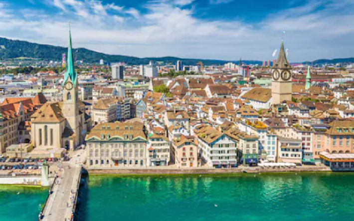 Zurich, thành phố lớn nhất của Thụy Sĩ, cũng là thành phố lý tưởng để sinh sống. Ảnh: Telegraph.