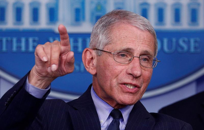 Bác sĩ Anthony Fauci đã trở thành đại diện chống dịch Covid-19 ở Mỹ, được người dân nước này tin tưởng. "Nếu chúng ta muốn vượt qua nó (đại dịch), chúng ta phải đoàn kết cả nước với nhau", ông Fauci từng nói. Ảnh: Reuters.